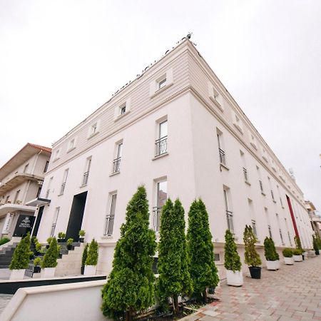 Richmond Hotel Korce Exterior photo