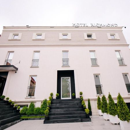 Richmond Hotel Korce Exterior photo