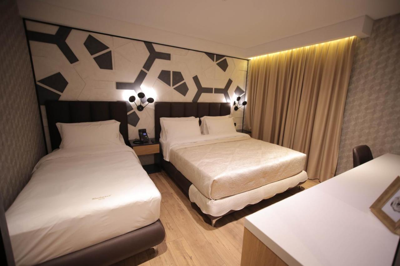 Richmond Hotel Korce Exterior photo